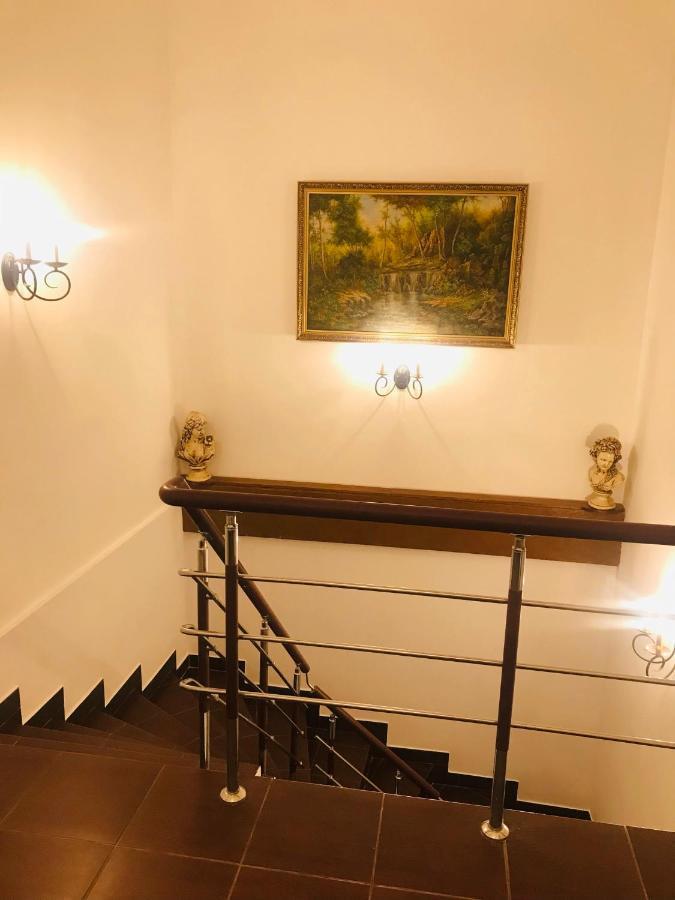 Arm Hotel Erivan Dış mekan fotoğraf