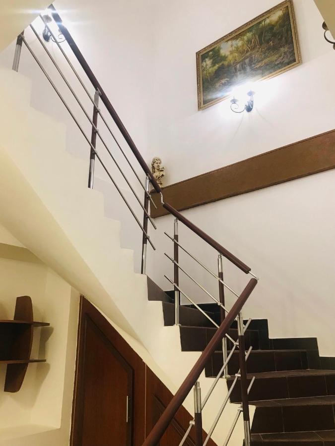 Arm Hotel Erivan Dış mekan fotoğraf