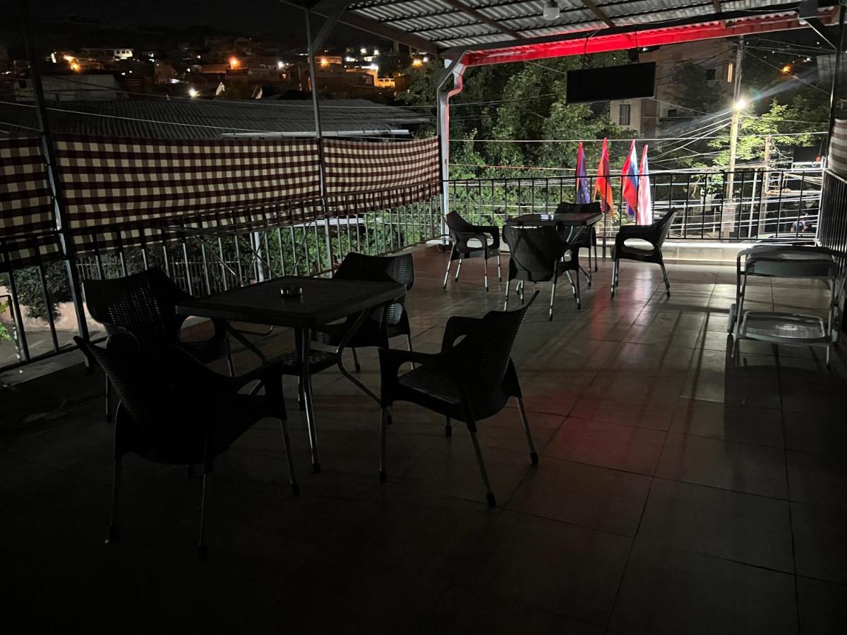 Arm Hotel Erivan Dış mekan fotoğraf