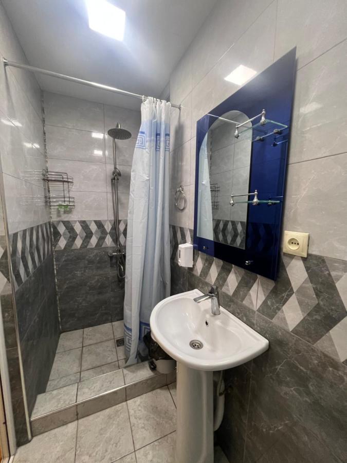 Arm Hotel Erivan Dış mekan fotoğraf