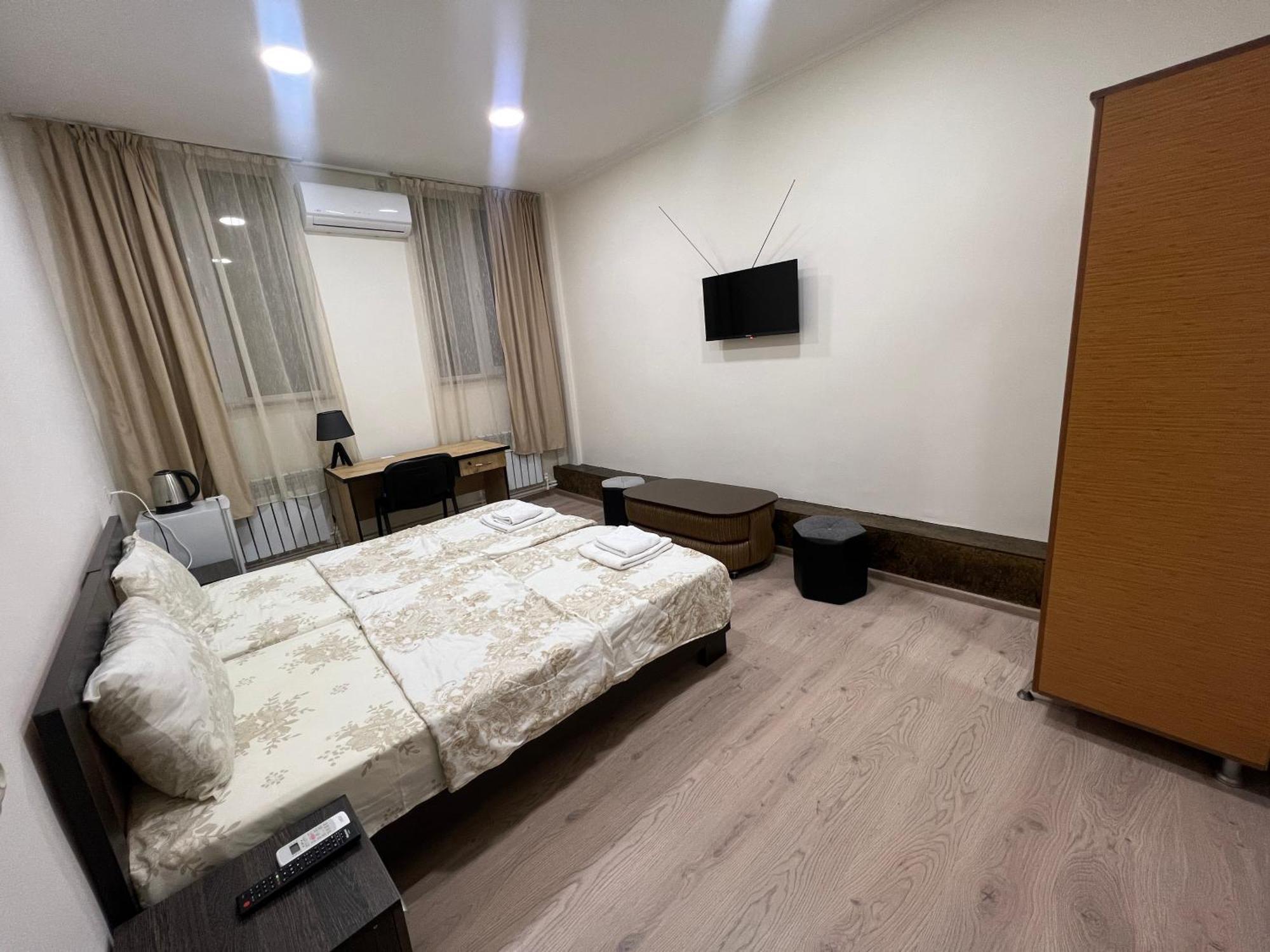 Arm Hotel Erivan Dış mekan fotoğraf